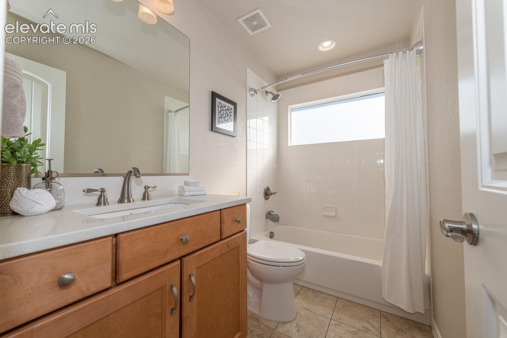 Upstairs Hall Bath