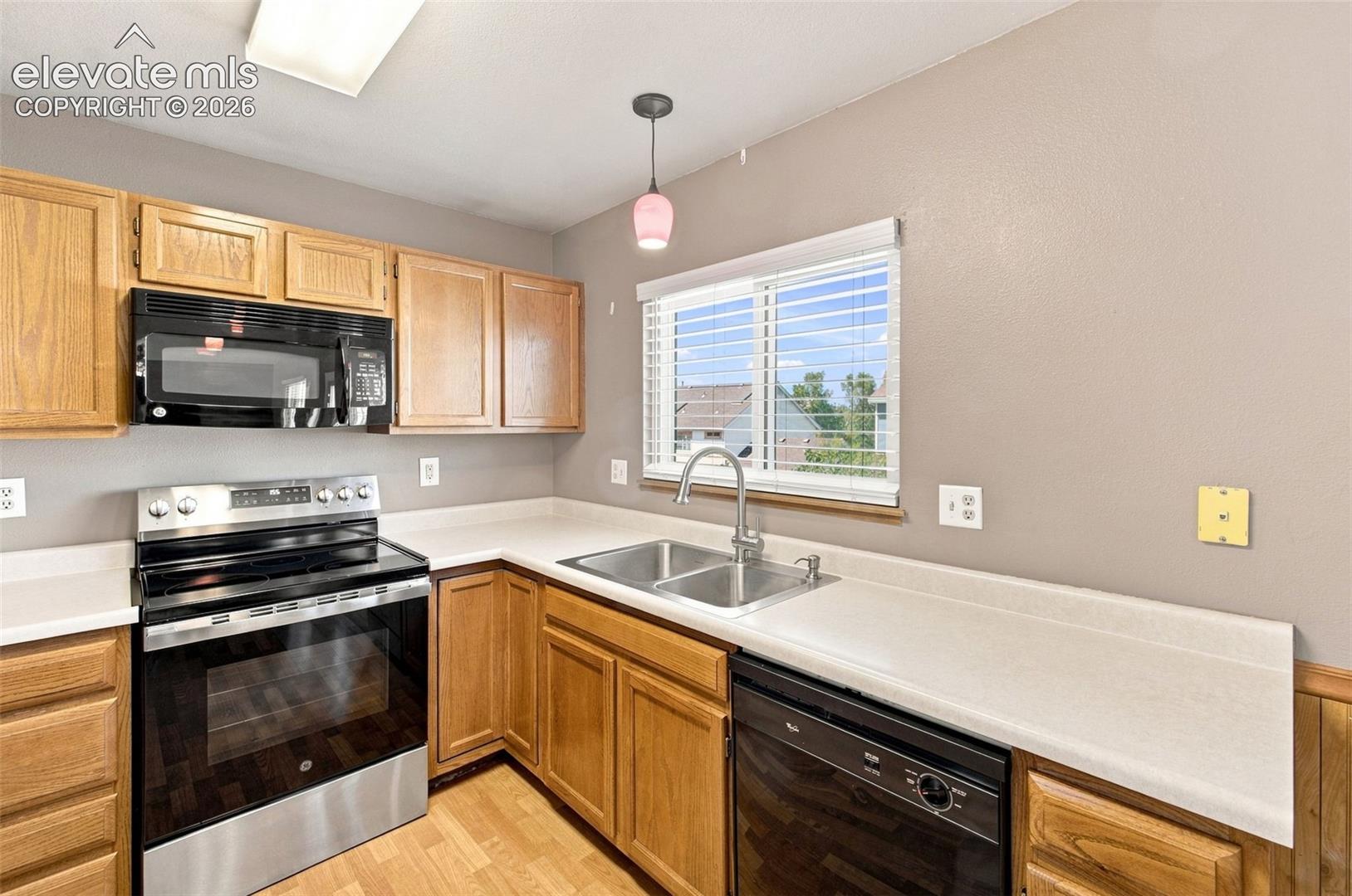 Photo 15 of 3240 Richmond Drive, Colorado Springs