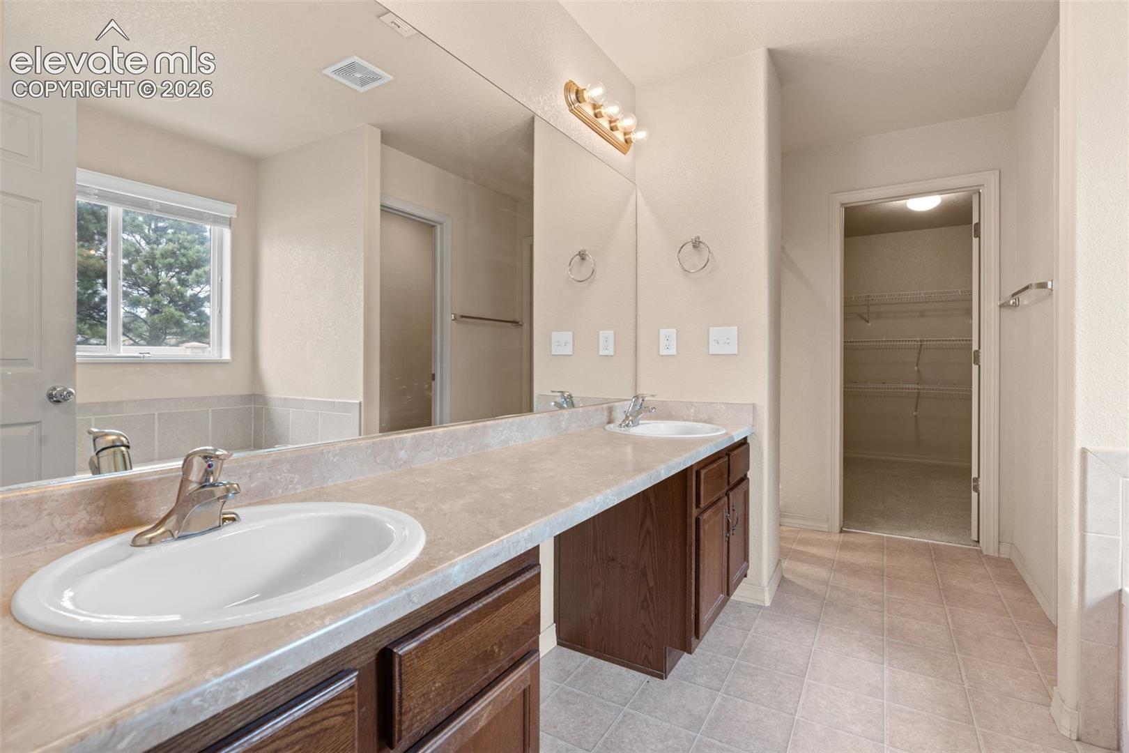 Photo 20 of 1295 Diamond Rim Drive, Colorado Springs