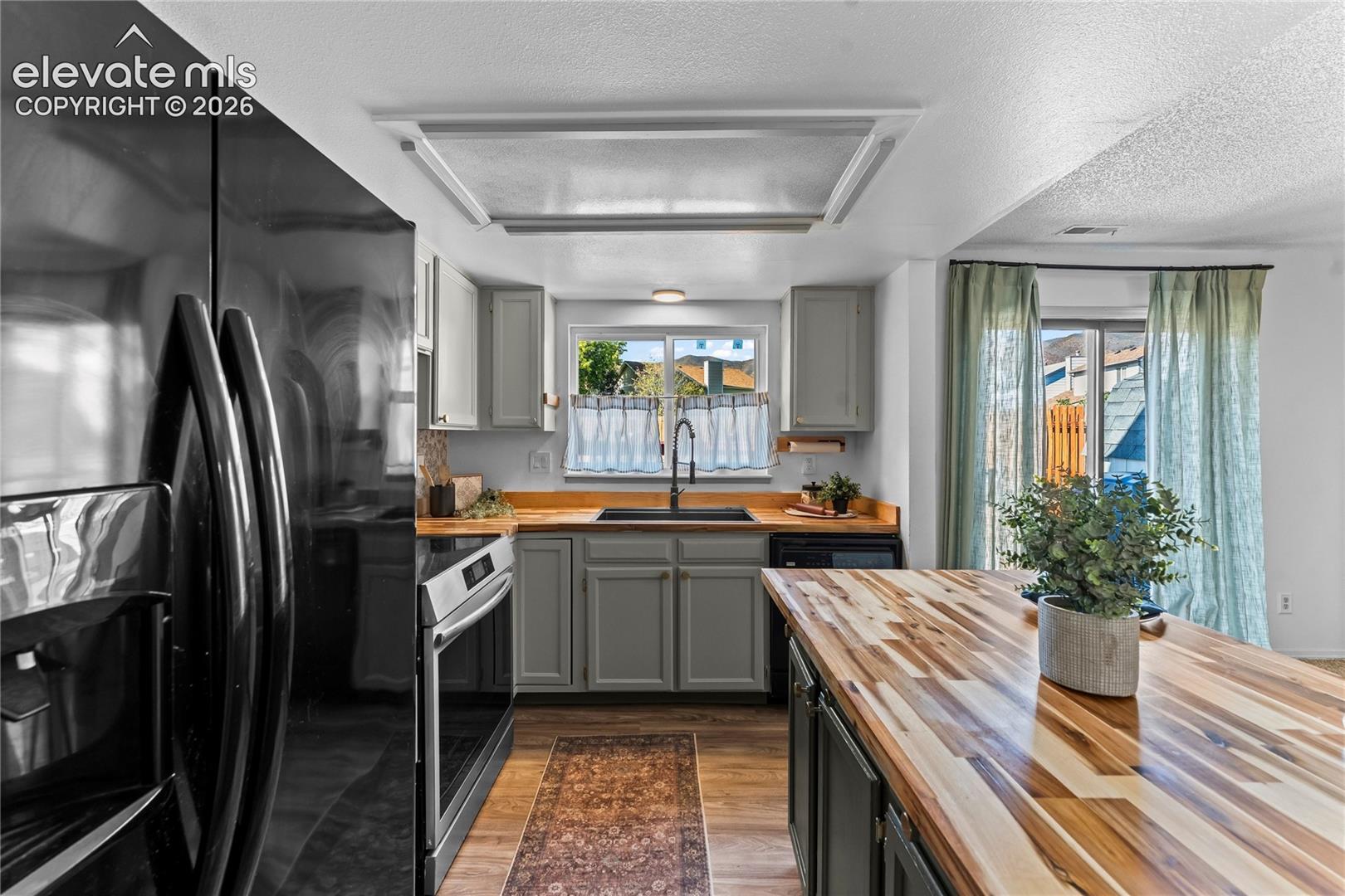 Photo 14 of 5870 Pemberton Way, Colorado Springs