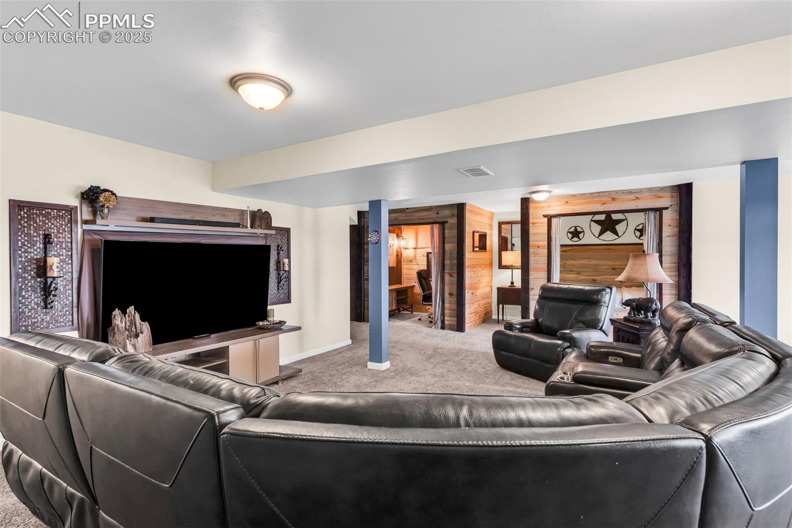 Photo 24 of 10380 Coyote Lane, Rye