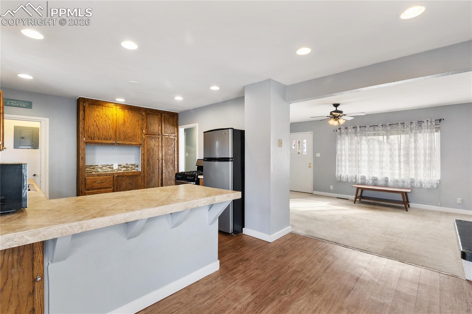 Photo 8 of 908 1/2 Bennett Avenue, Colorado Springs