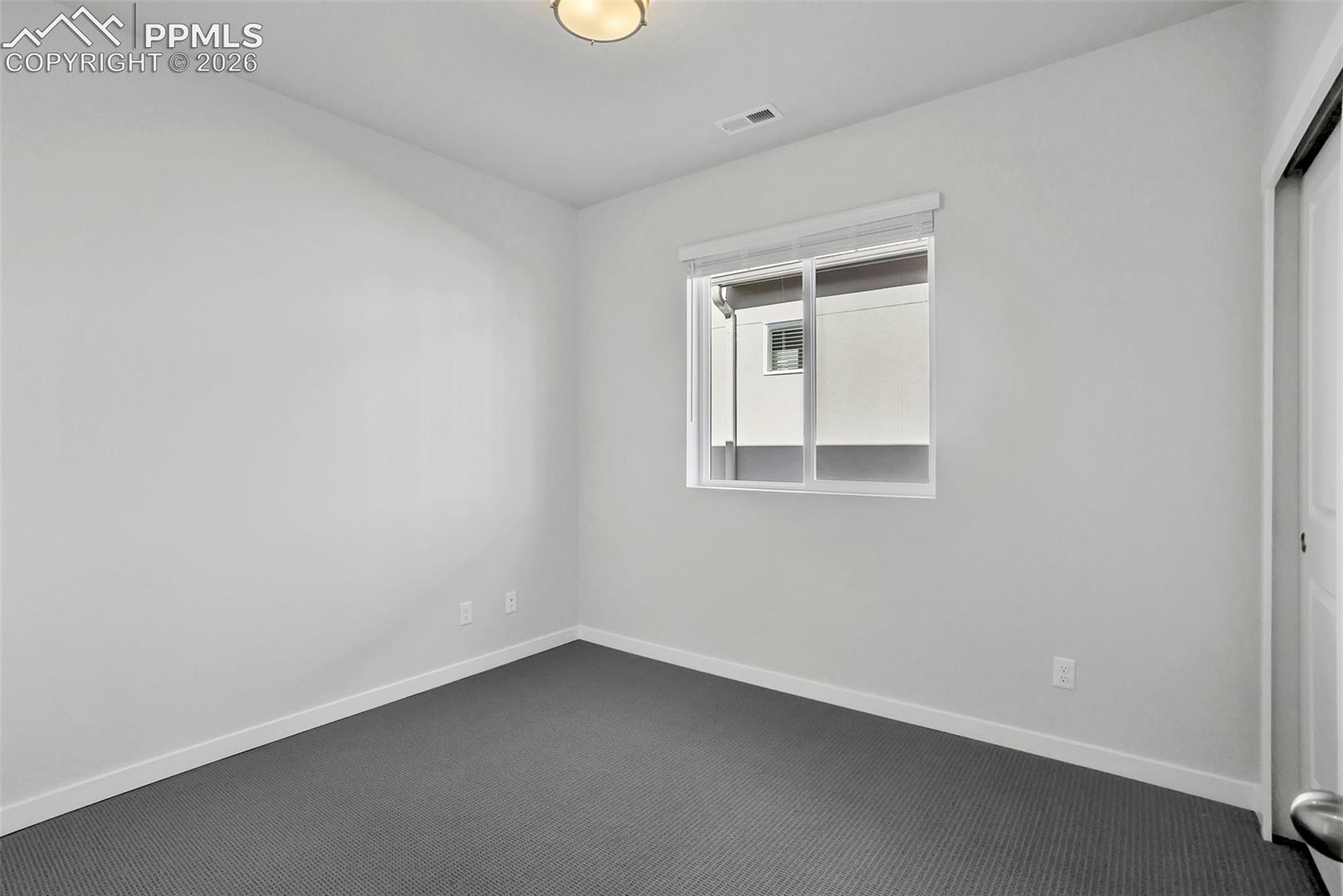 Upper level unit