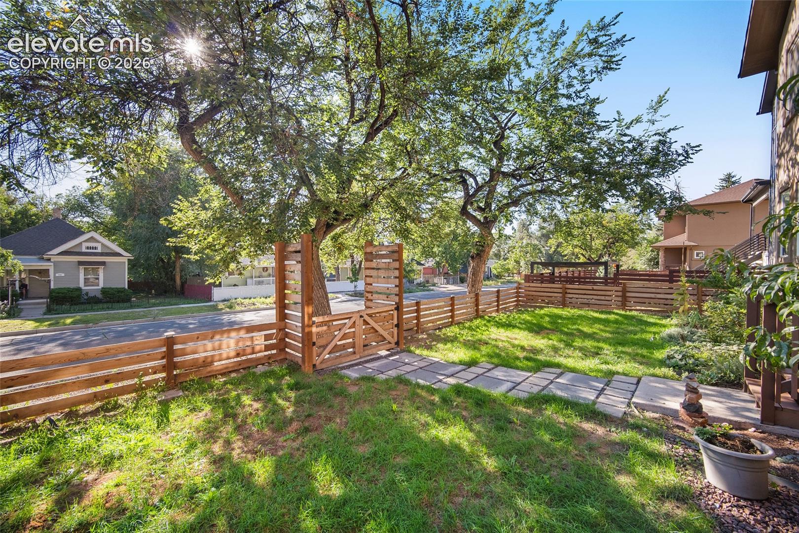 Photo 7 of 734 N Walnut Street, Colorado Springs