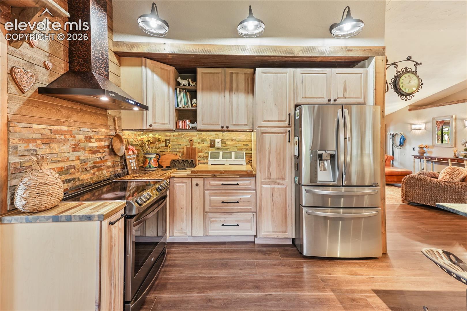 Lots of counter space!