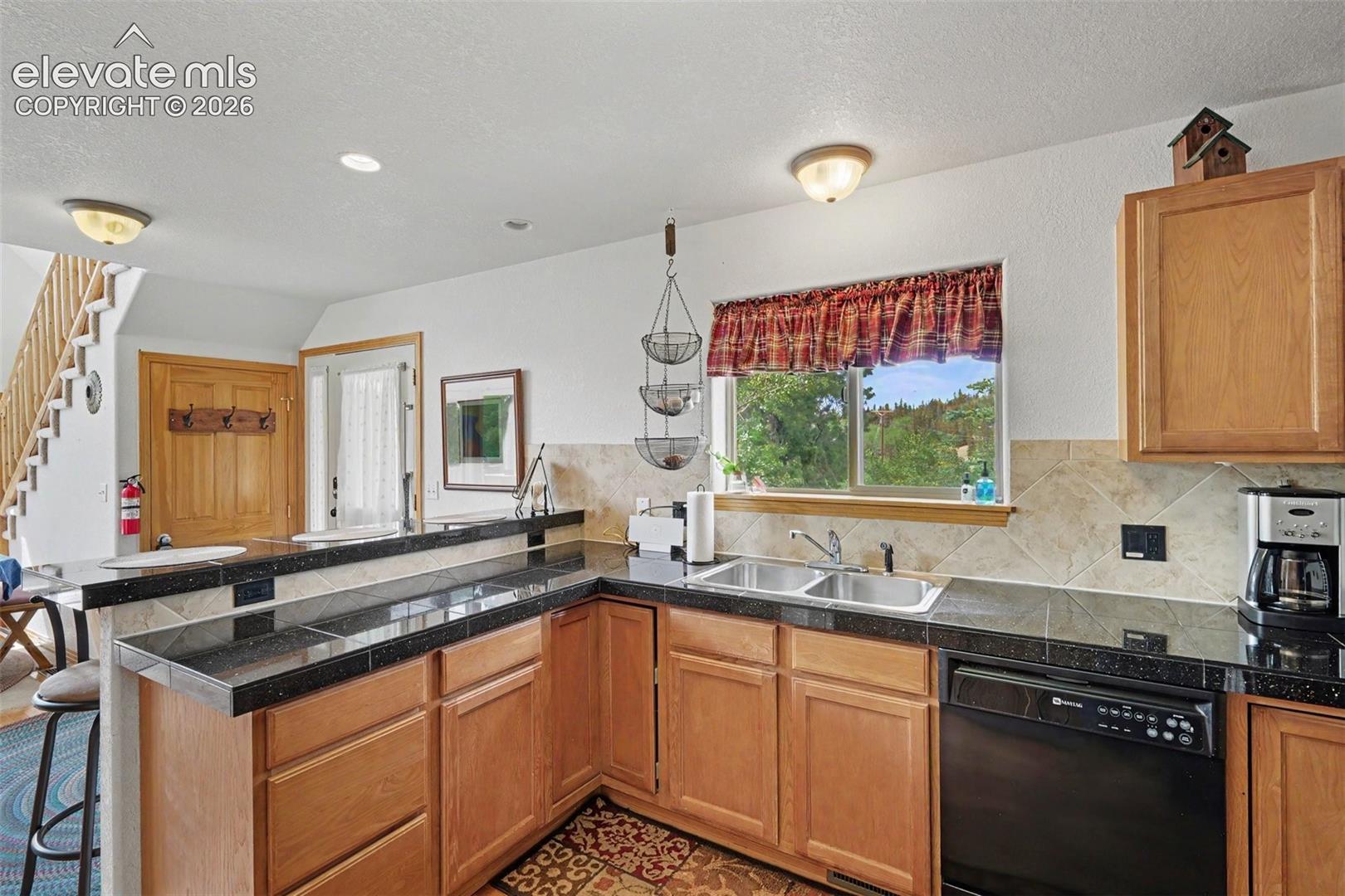 Photo 17 of 541 Warpath Road, Jefferson