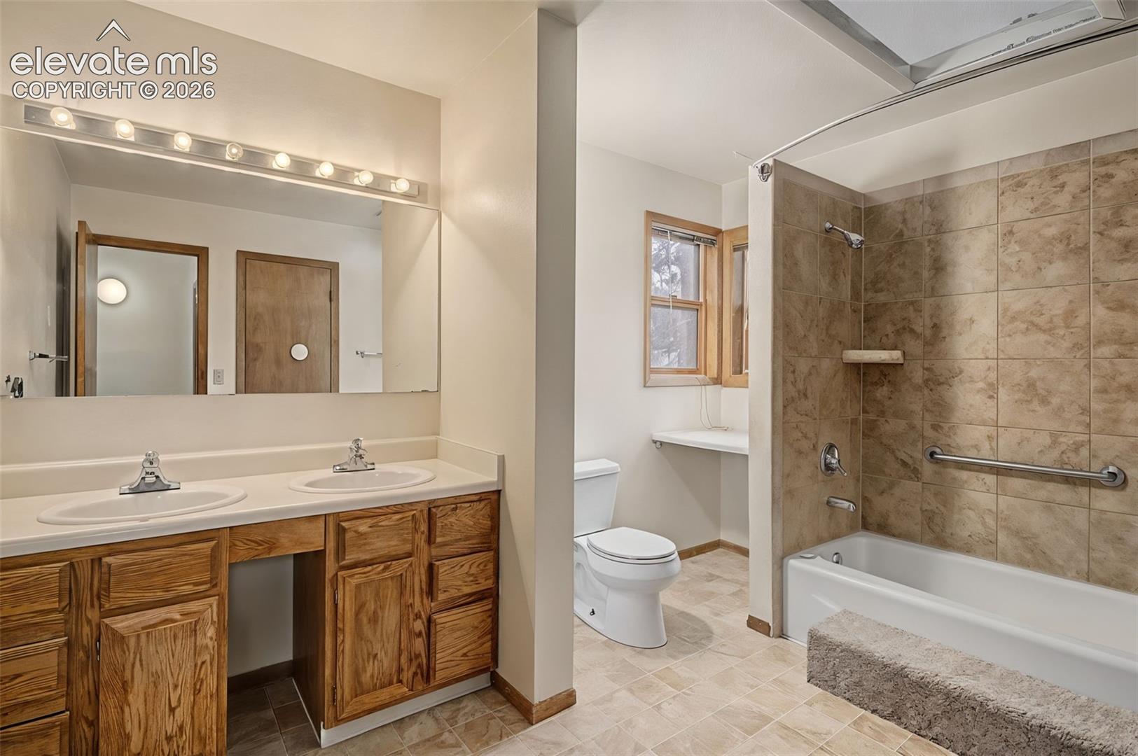 Photo 21 of 869 Pebblewood Drive, Colorado Springs