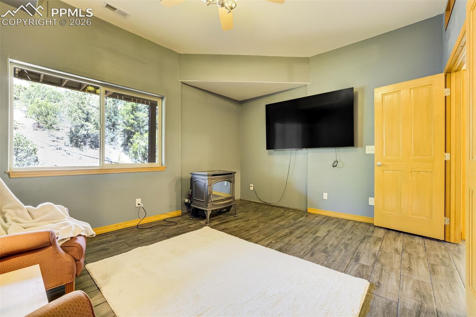 4th bedroom, currently used as a TV room