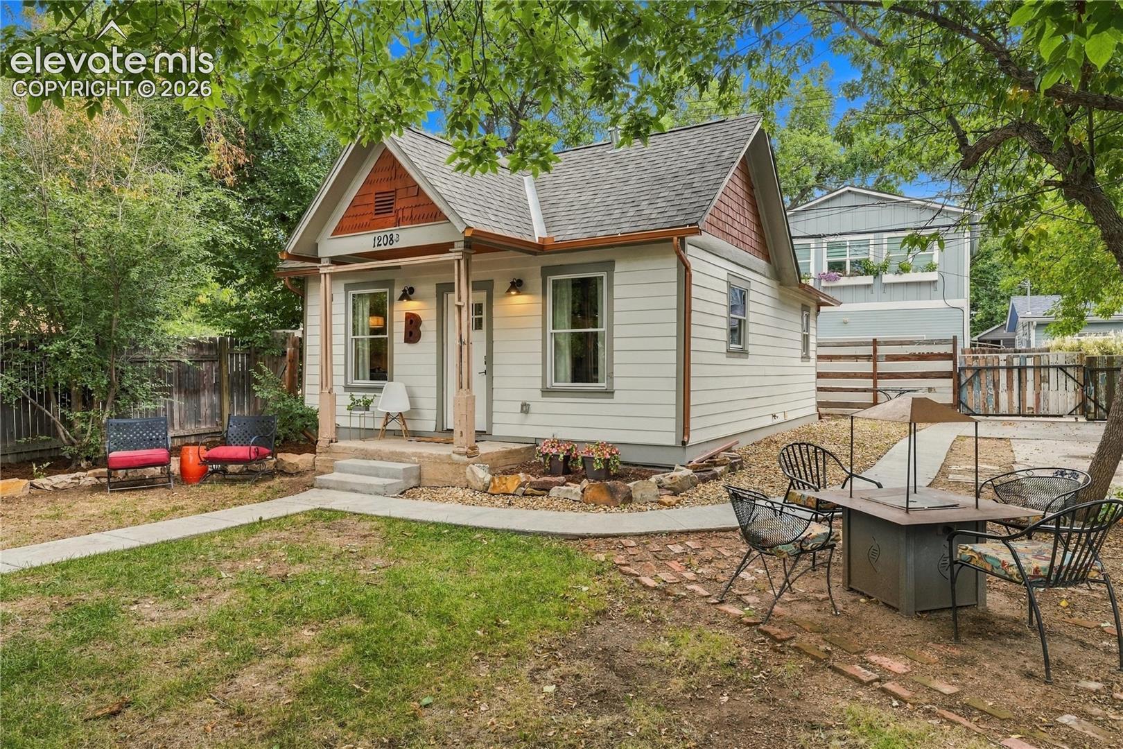 Front of the super cute second home on the property (ADU)