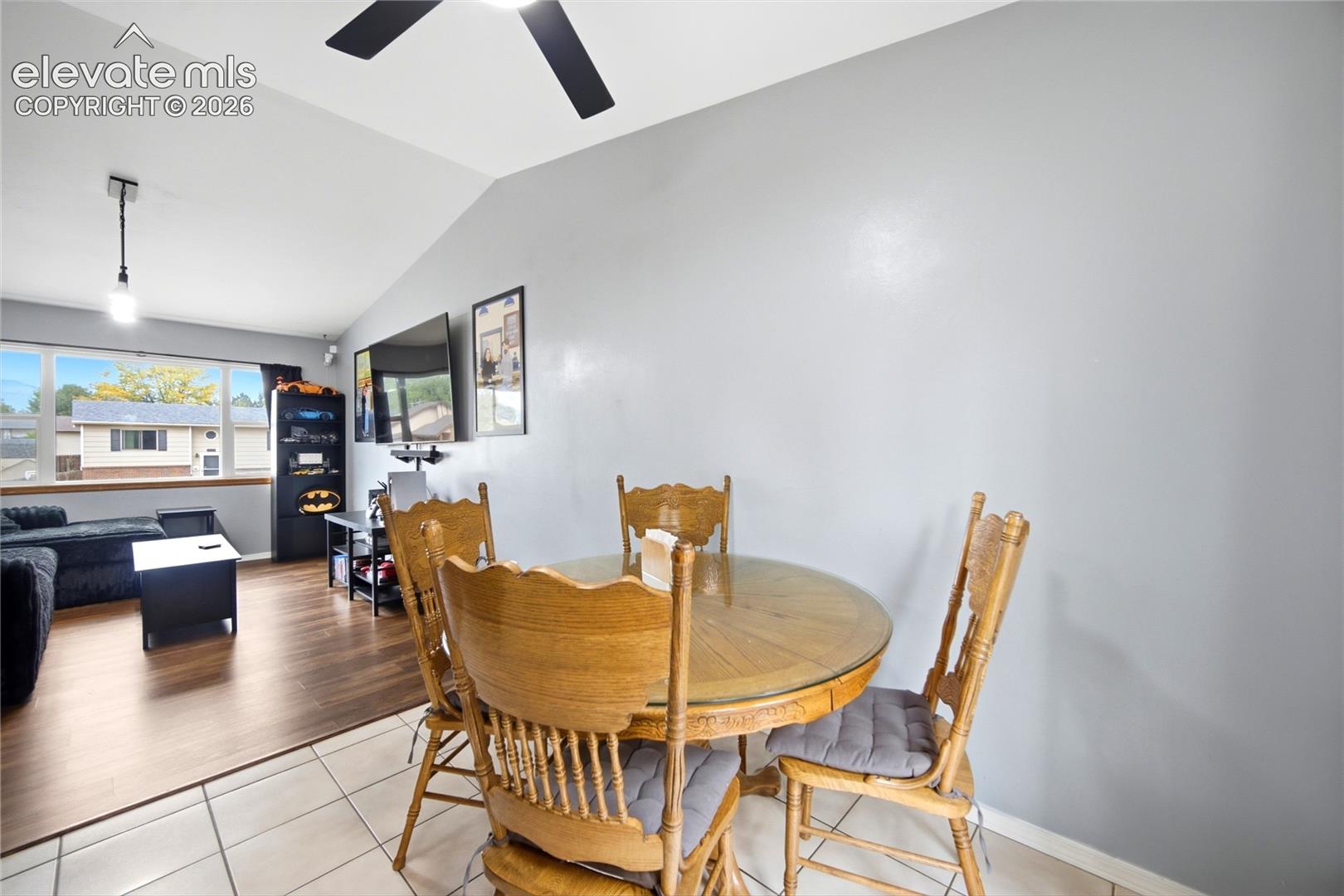 Photo 7 of 2025 Heathercrest Drive, Colorado Springs