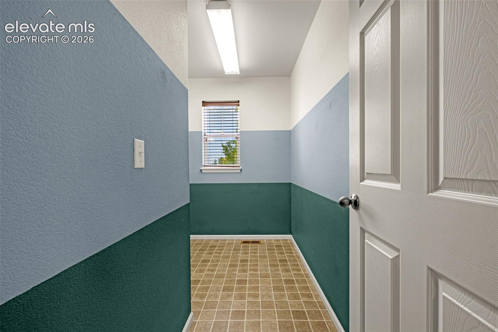 Dedicated laundry room upstairs