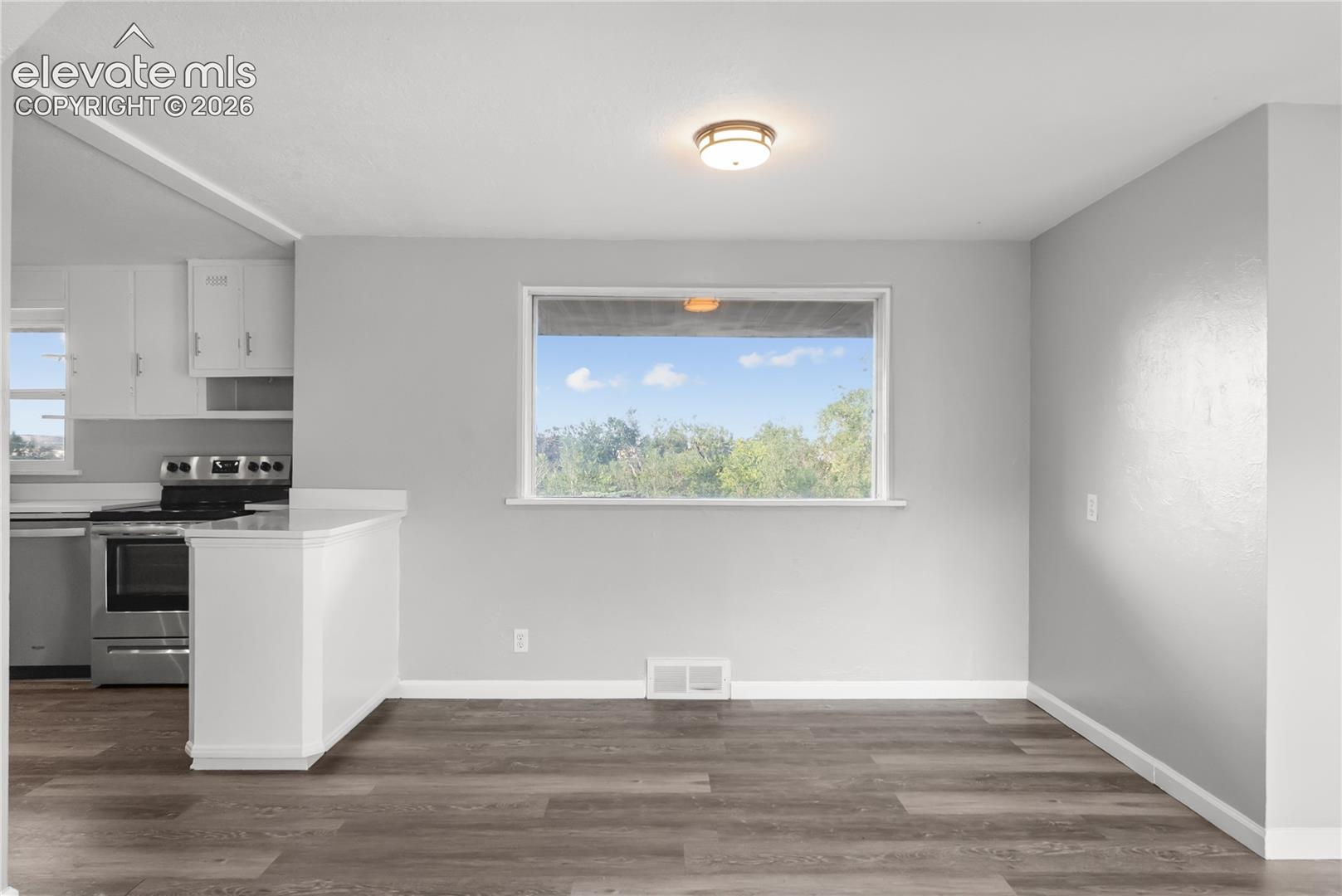 Photo 8 of 1606 Navajo Circle, Colorado Springs
