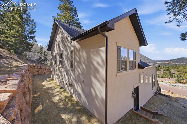 1015 Locklin Way, Woodland Park, CO 80863