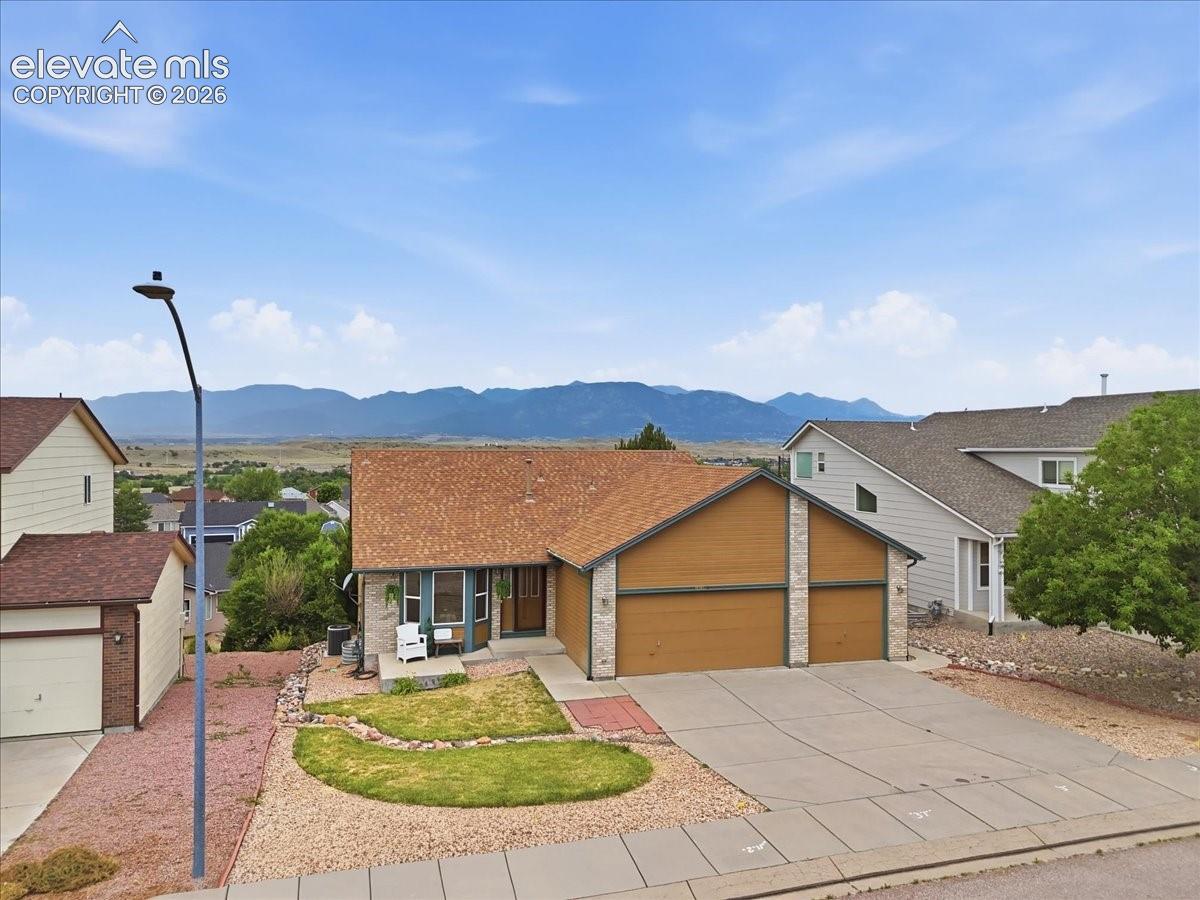 8864 Monterey Way, Fountain, CO 80817