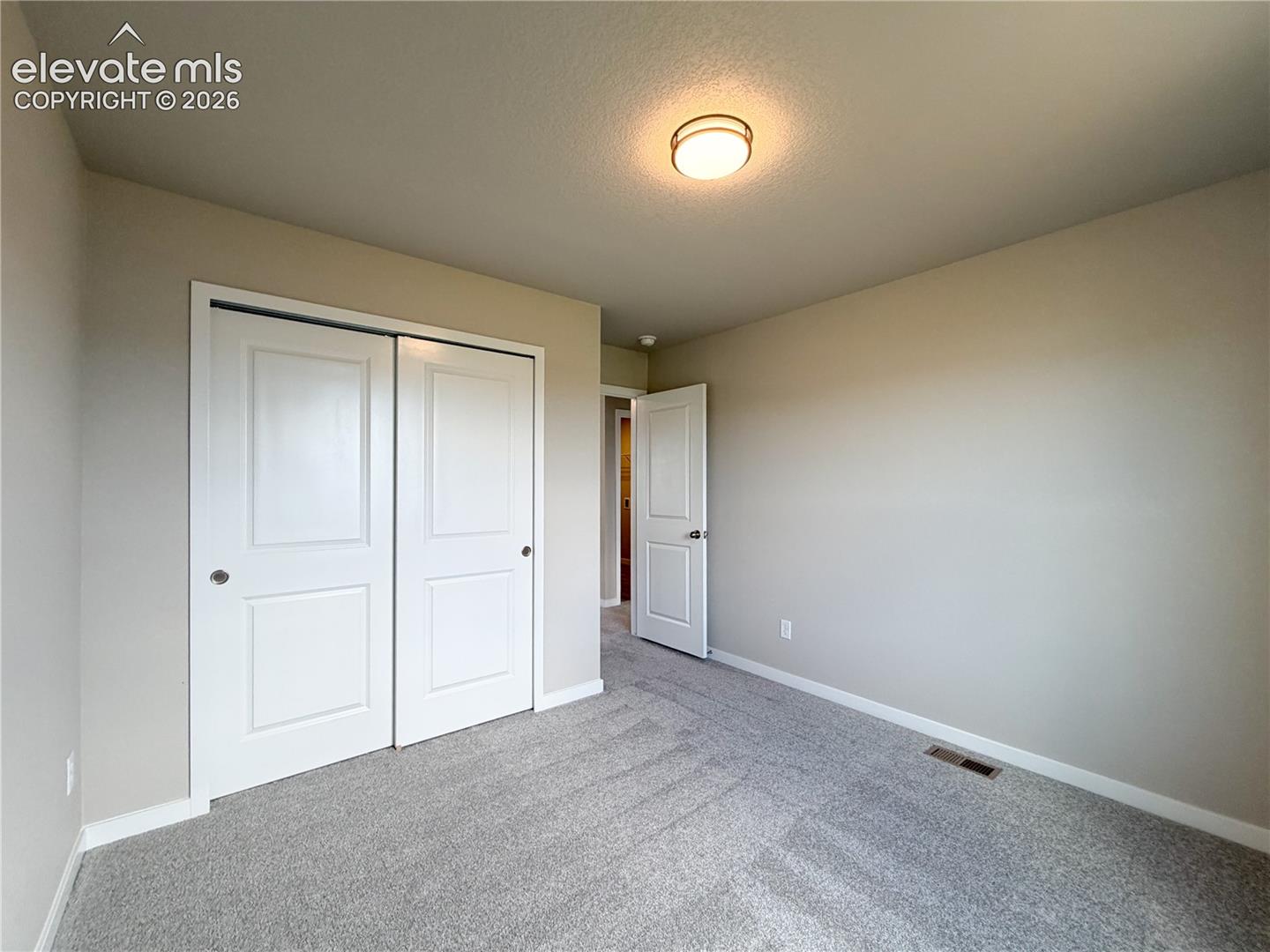 8539 Blue Feather Loop photo 25