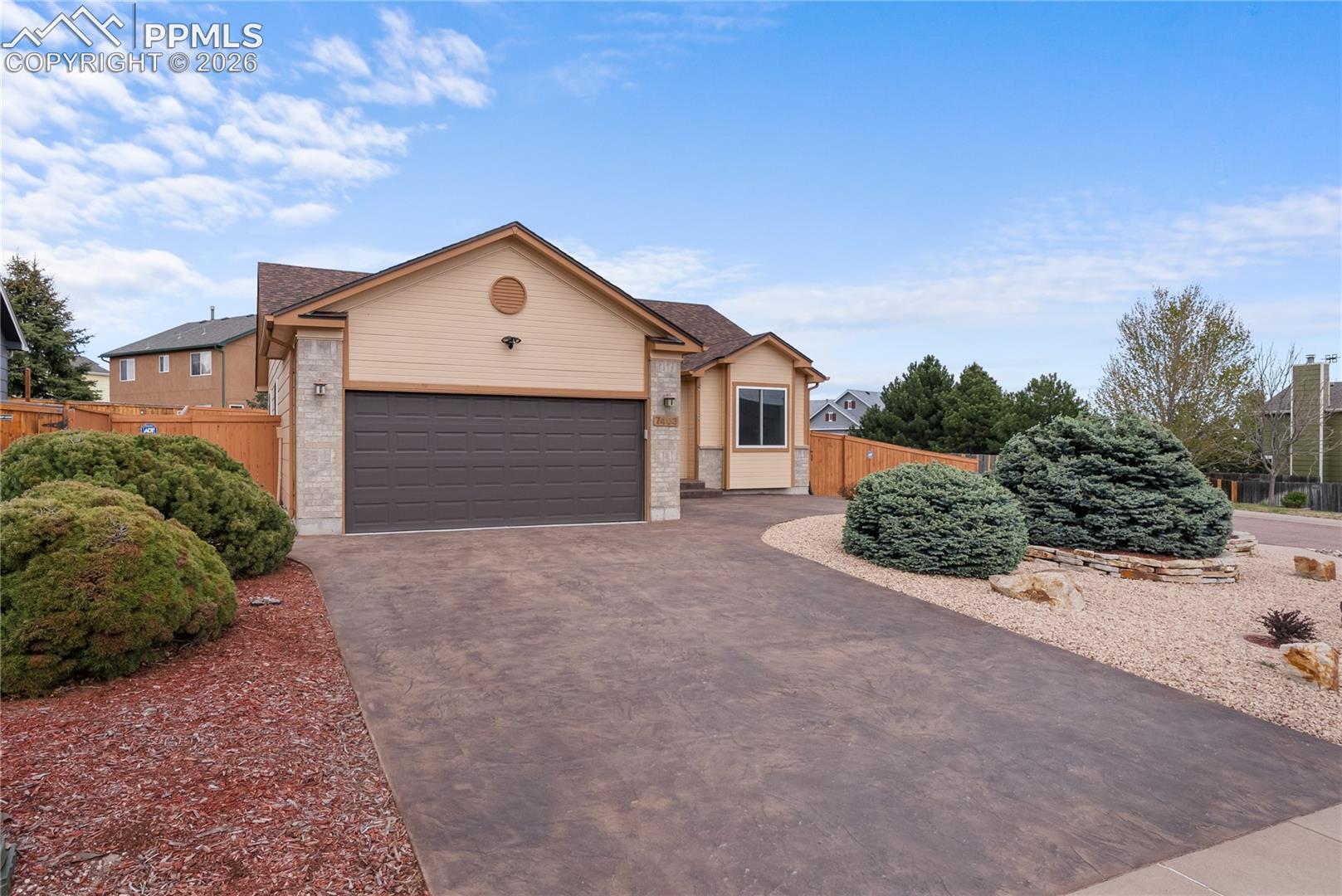 7403 Allens Park Dr, Colorado Springs, CO 80922