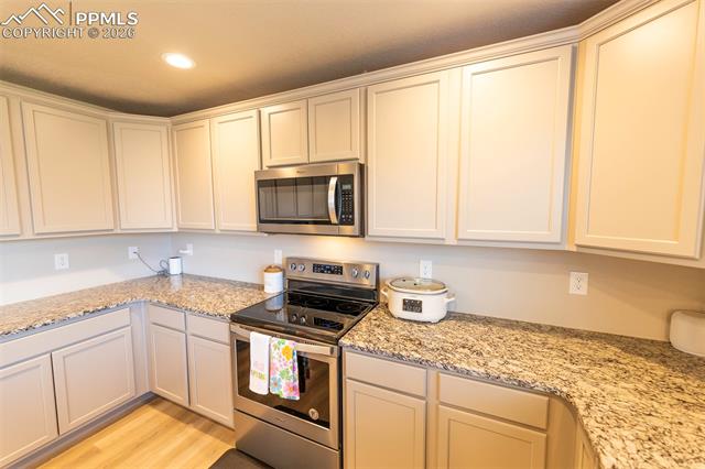 Photo 13 of 10552 Horton Drive, Colorado Springs