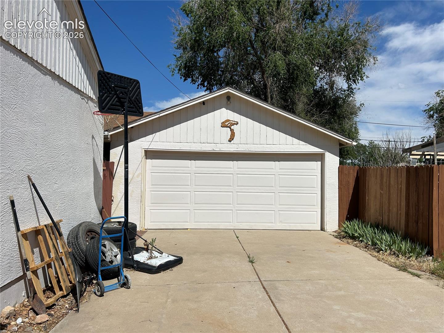2312 Cortez Rd, Pueblo, CO 81003