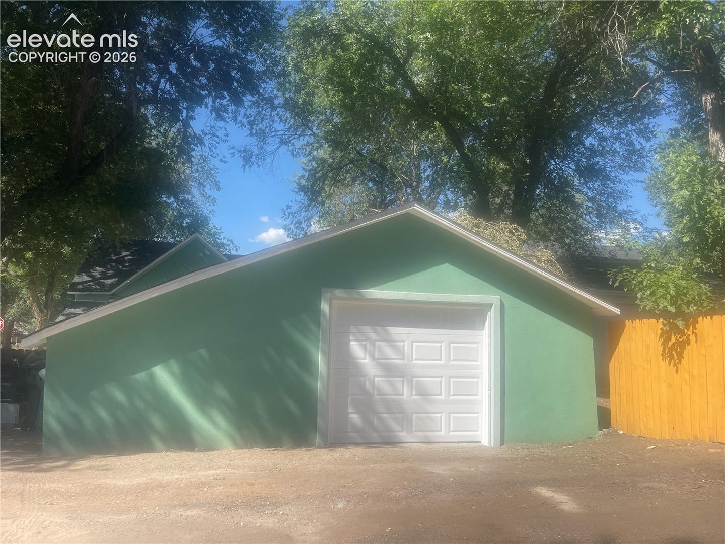 2402 Uintah St, Colorado Springs, CO 80904