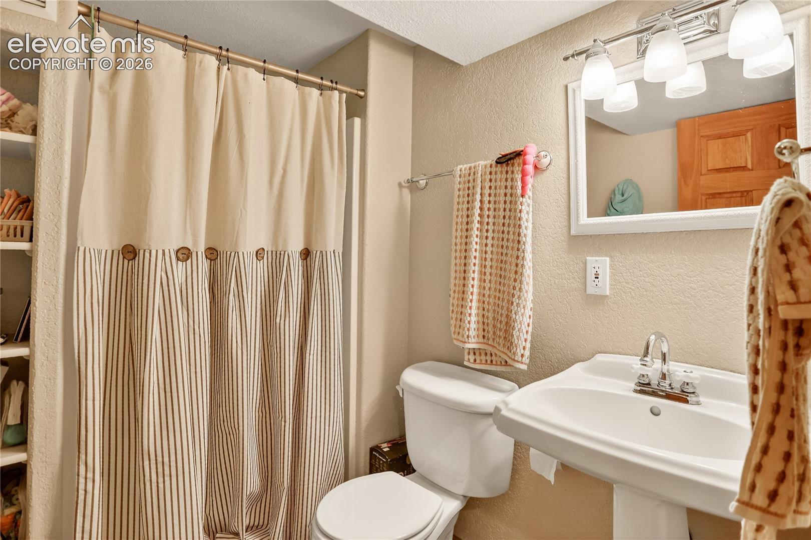 Full bath - basement level