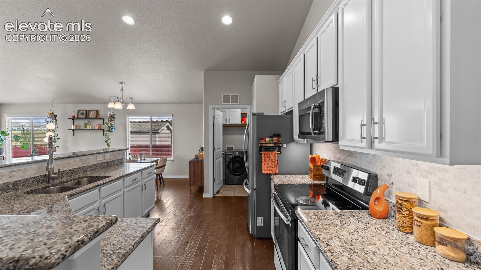 Photo 9 of 6754 Phantom Way, Colorado Springs