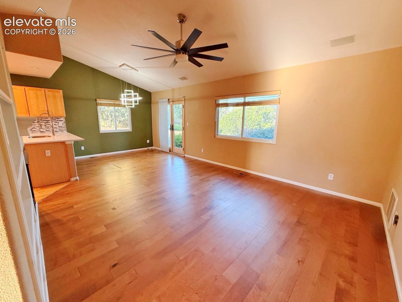 Photo 18 of 4433 Crow Creek Drive, Colorado Springs