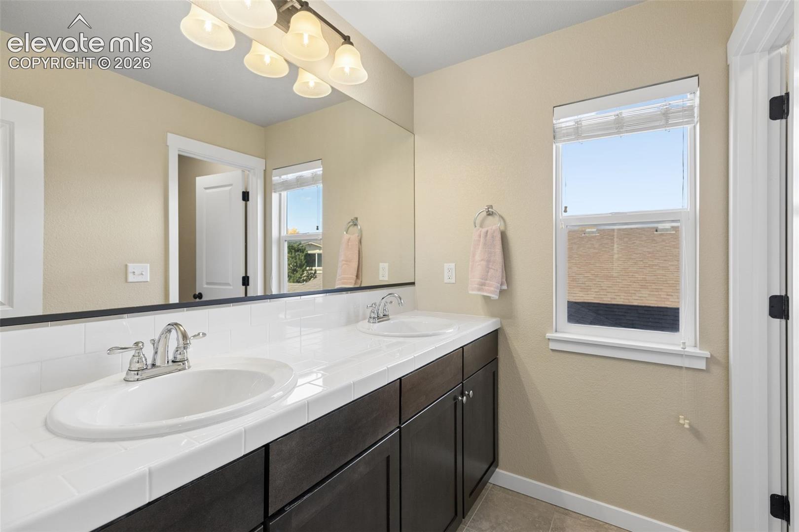 Upper full bath