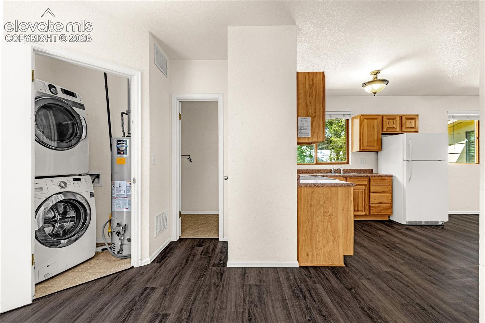 2nd laundry area