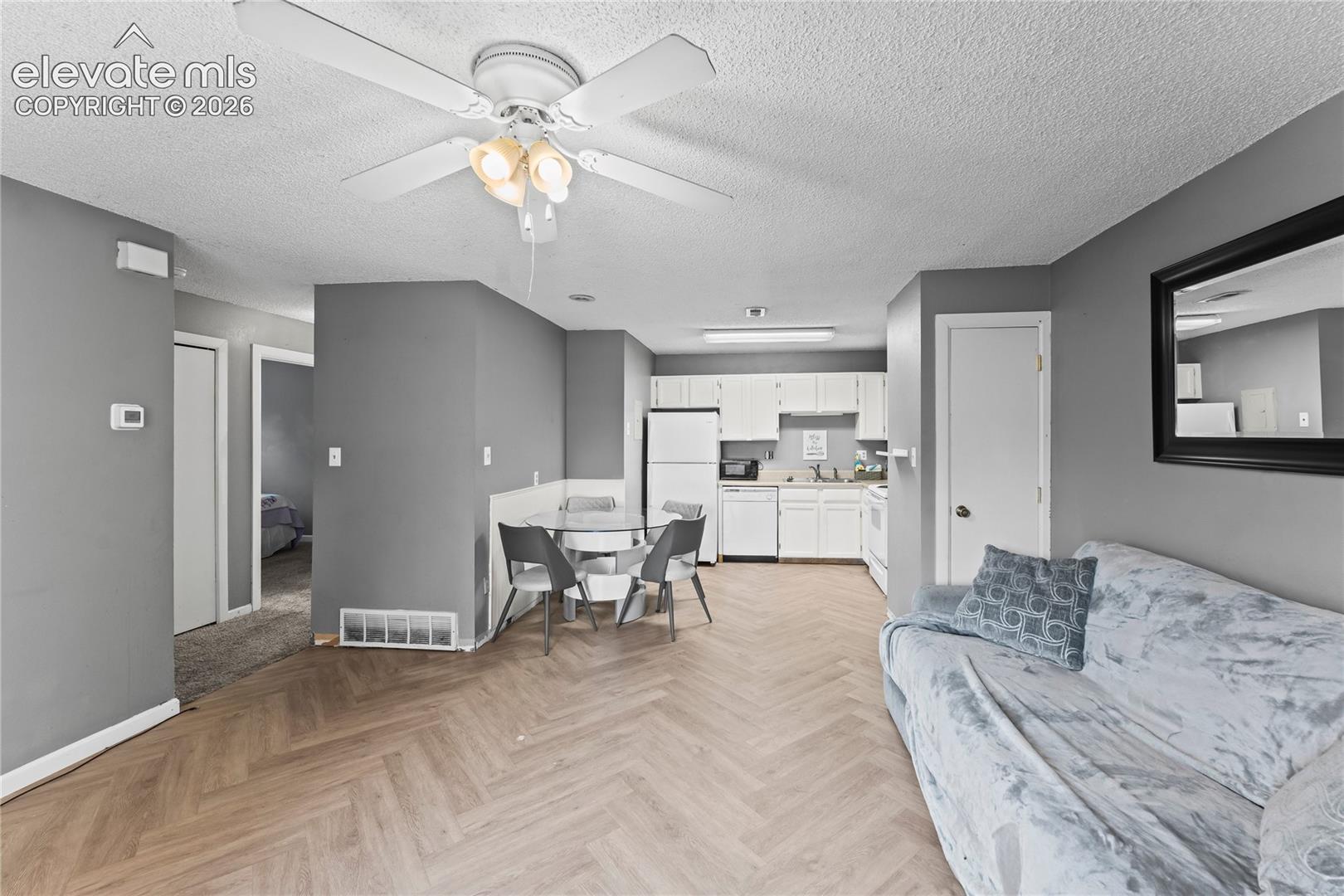 4323 Hawks Lookout Ln, Colorado Springs, CO 80916
