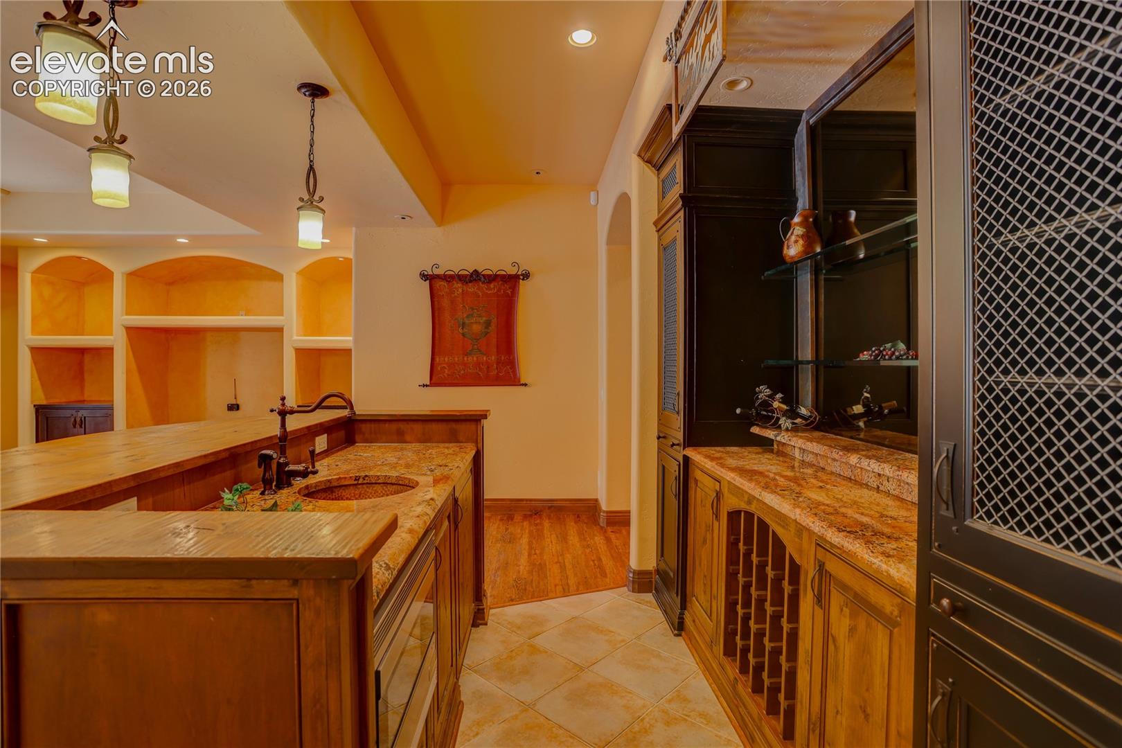 Wet bar.