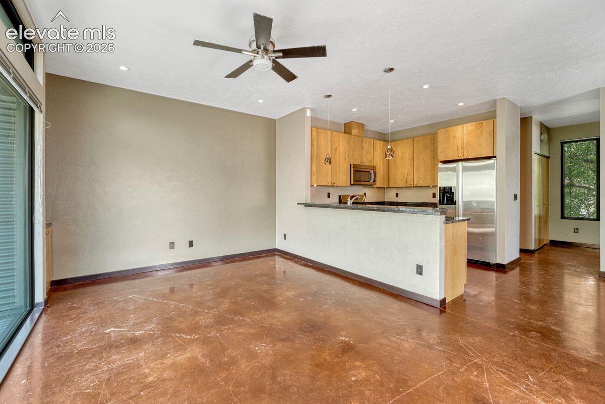 Photo 19 of 823 E Cucharras Street, Colorado Springs