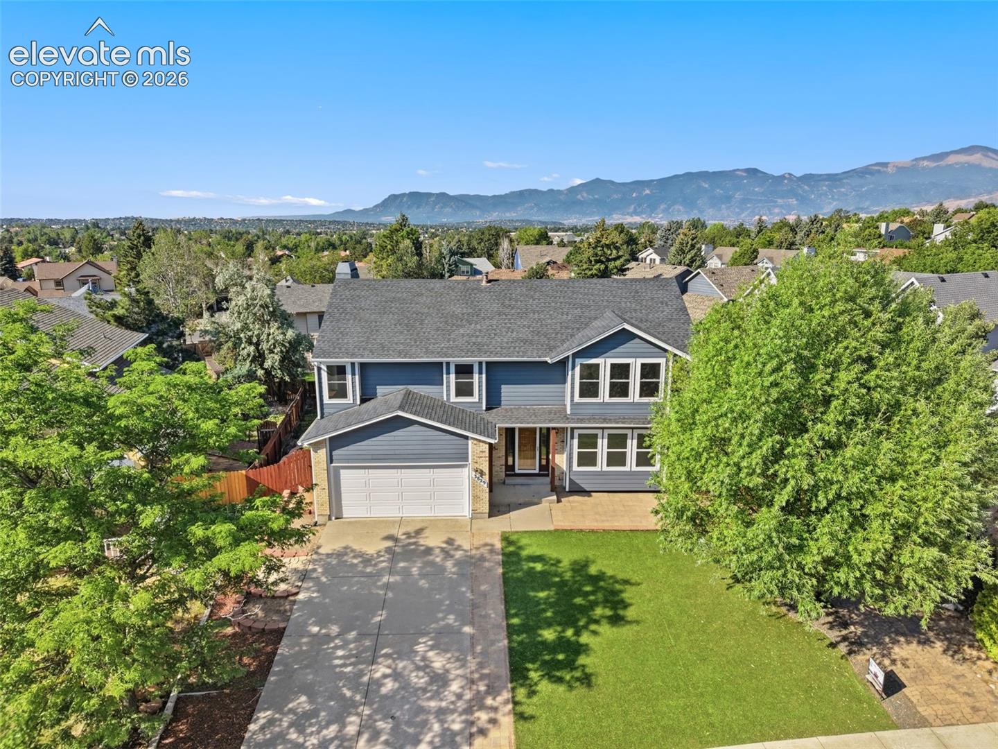 3829 Whisper Hollow Dr, Colorado Springs, CO 80920