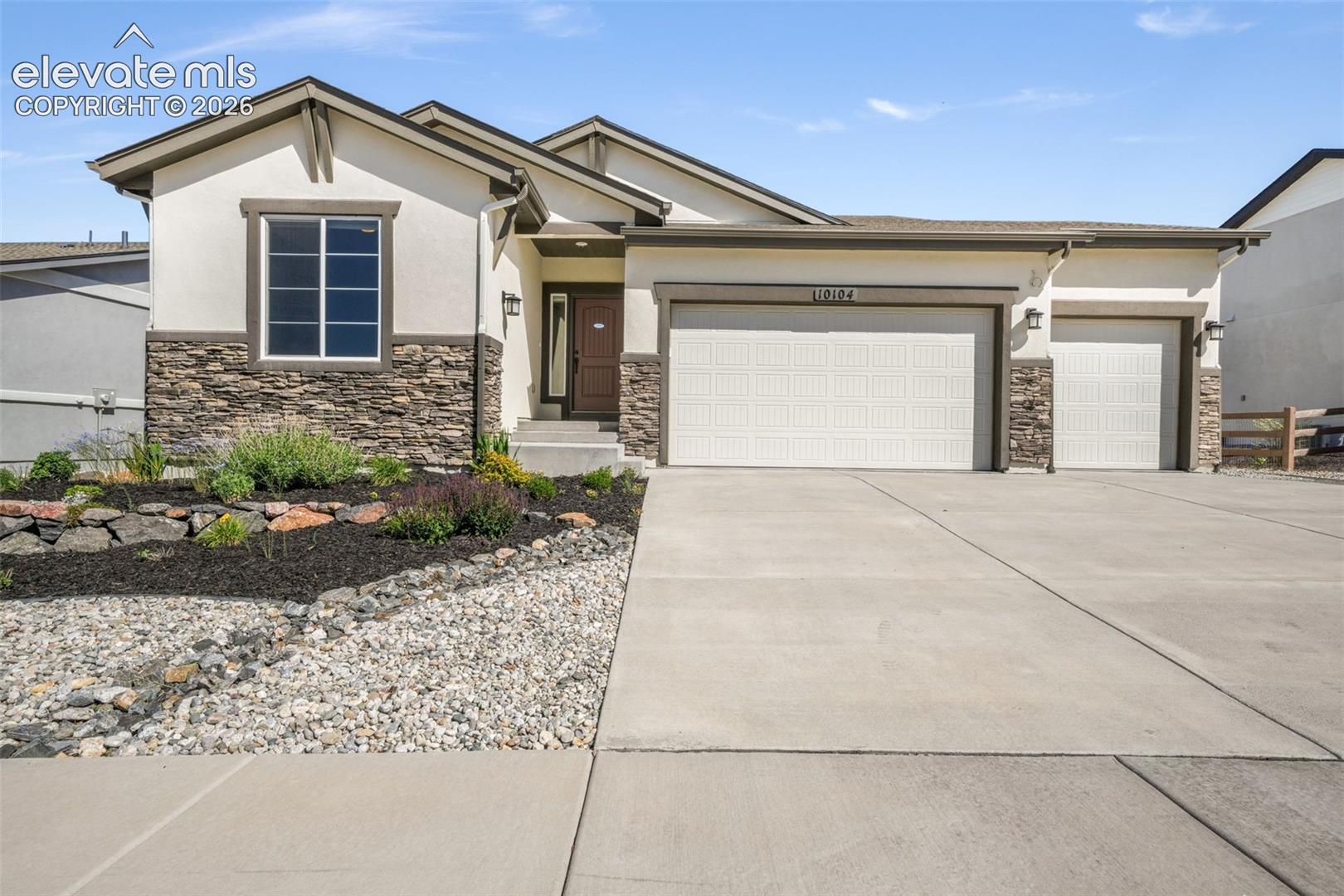 Featured Homes Featured Homes