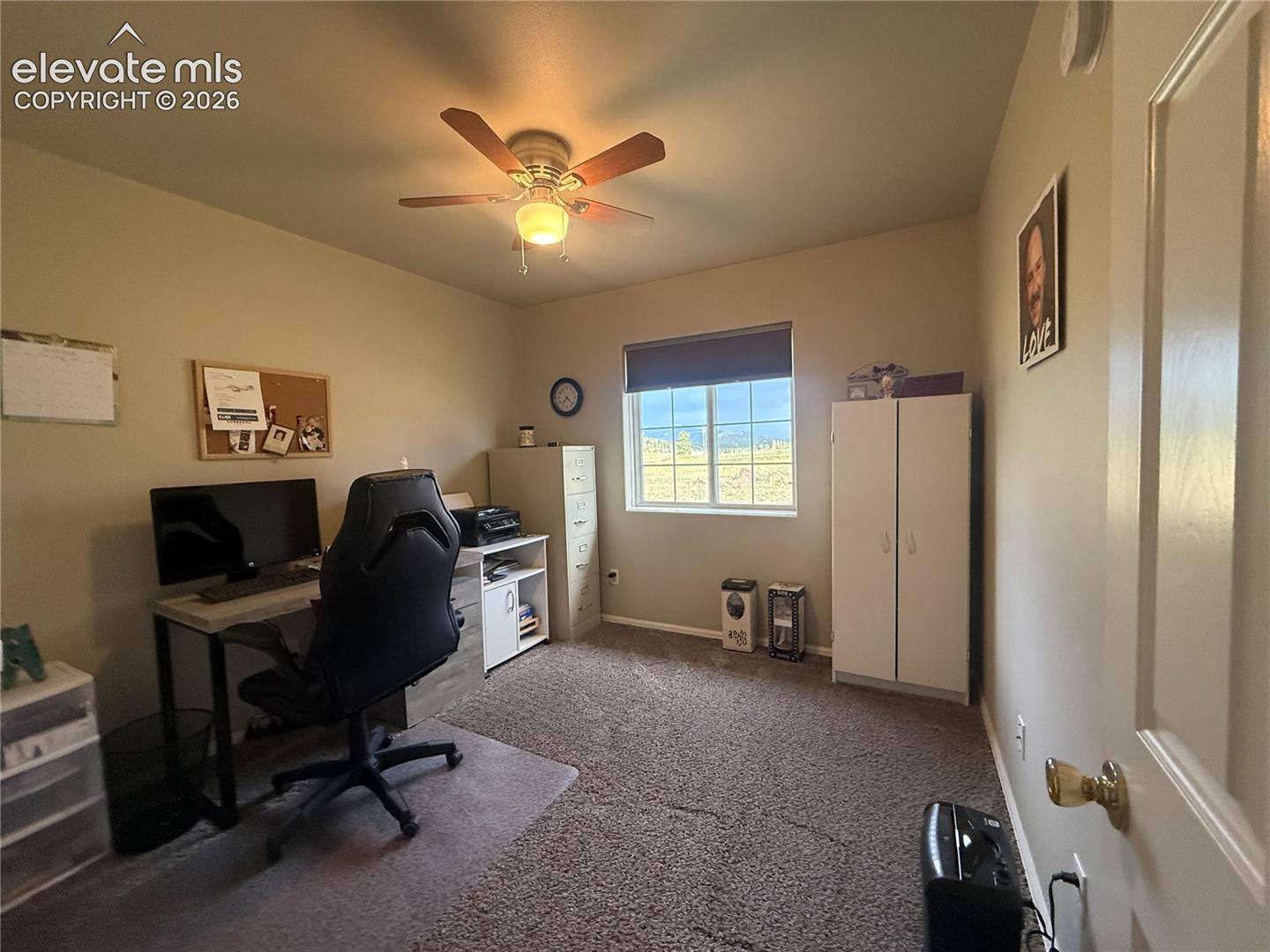2cd bedroom or office