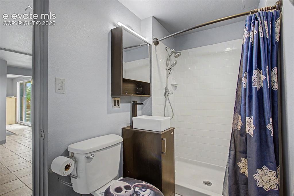 6570 Southmoor Dr, Fountain, CO 80817