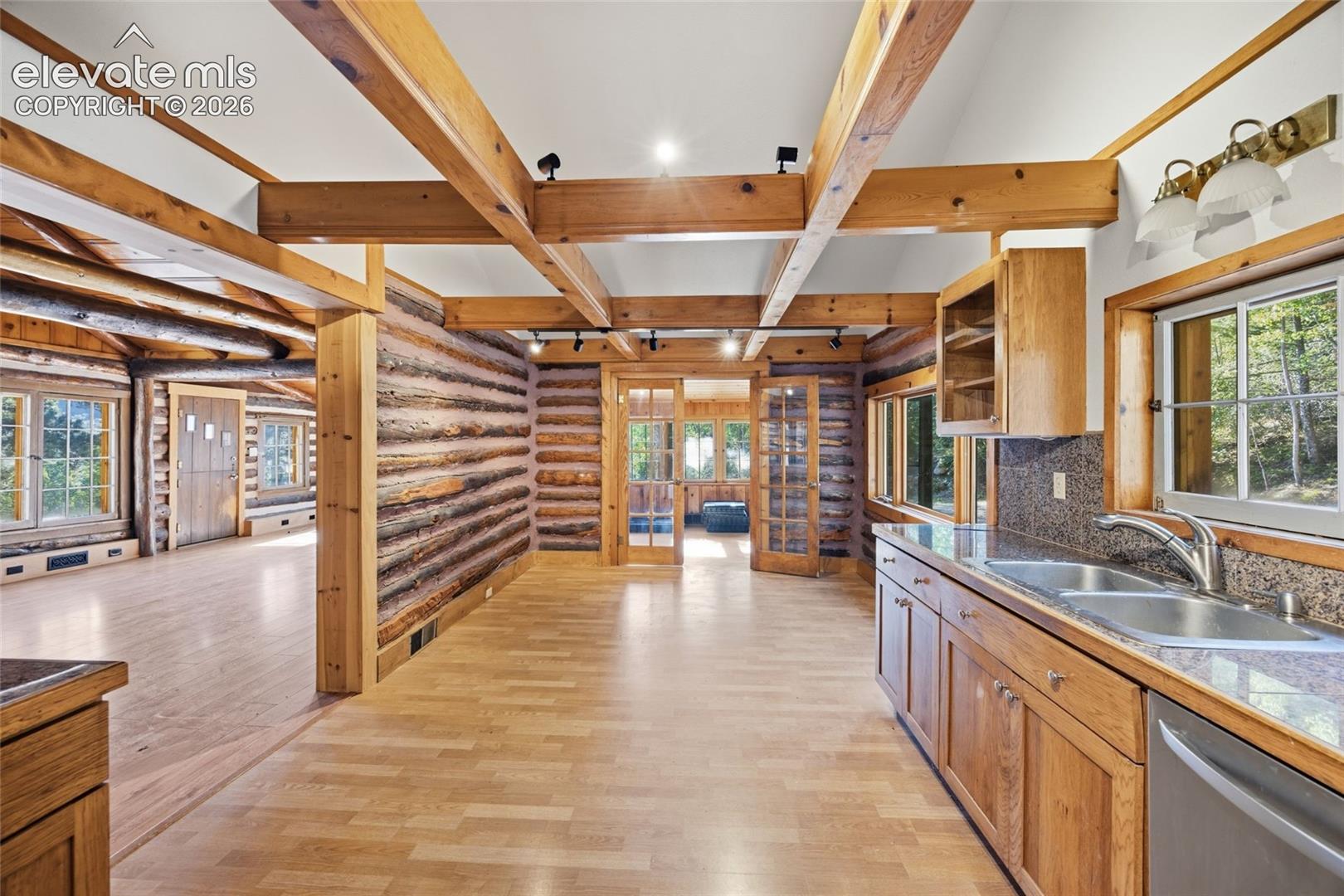 Photo 10 of 9795 Mountain Road, Cascade