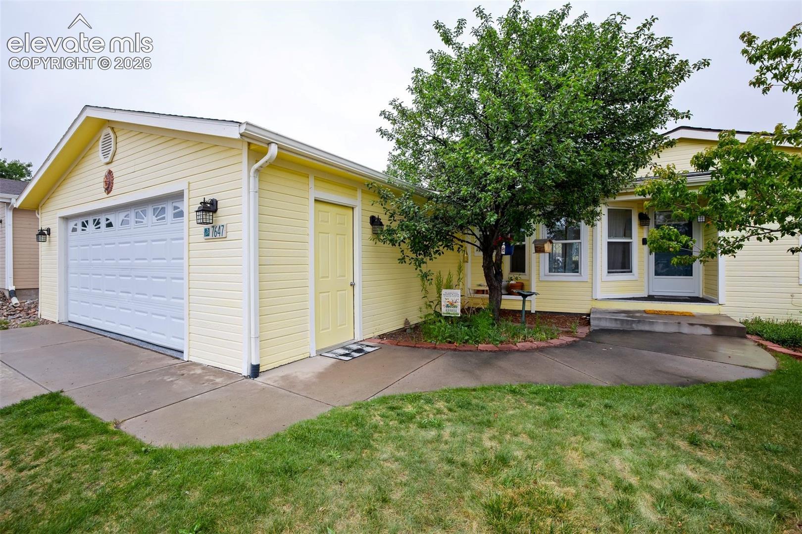 7647 Whiptail Point, Colorado Springs, CO 80922