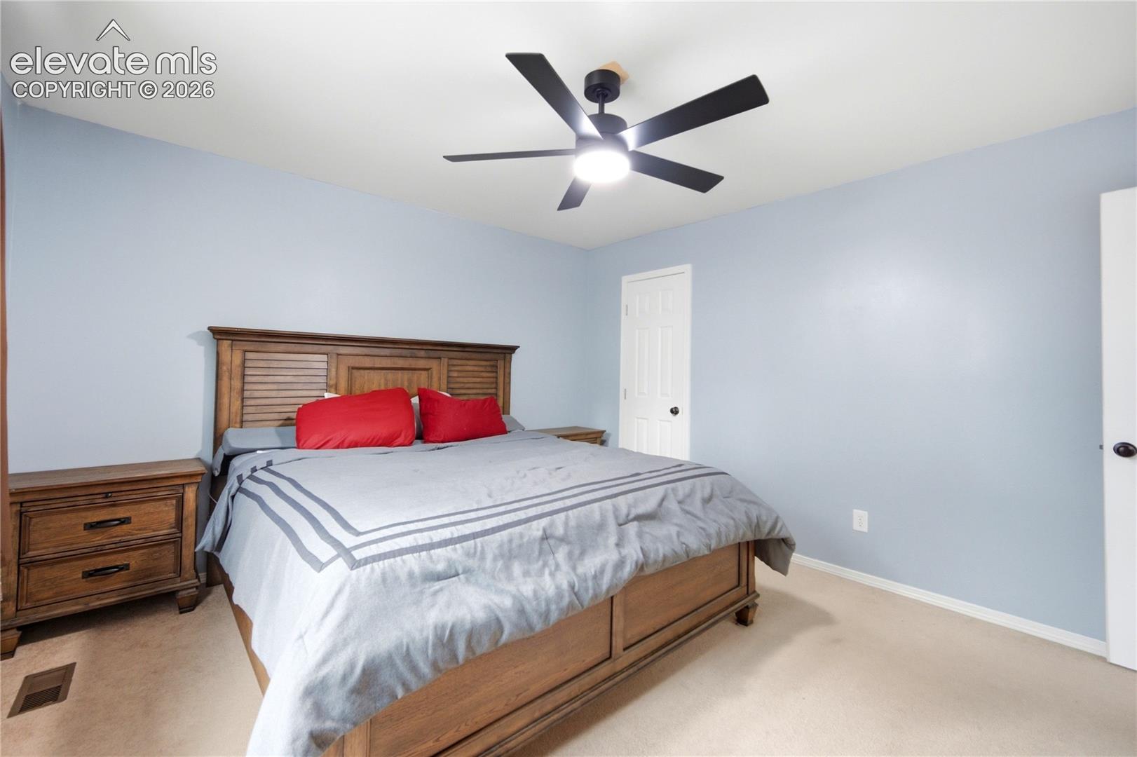 Photo 13 of 2025 Heathercrest Drive, Colorado Springs