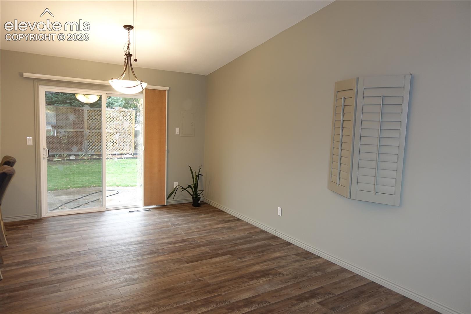 2nd floor main hall bath-remodeled!