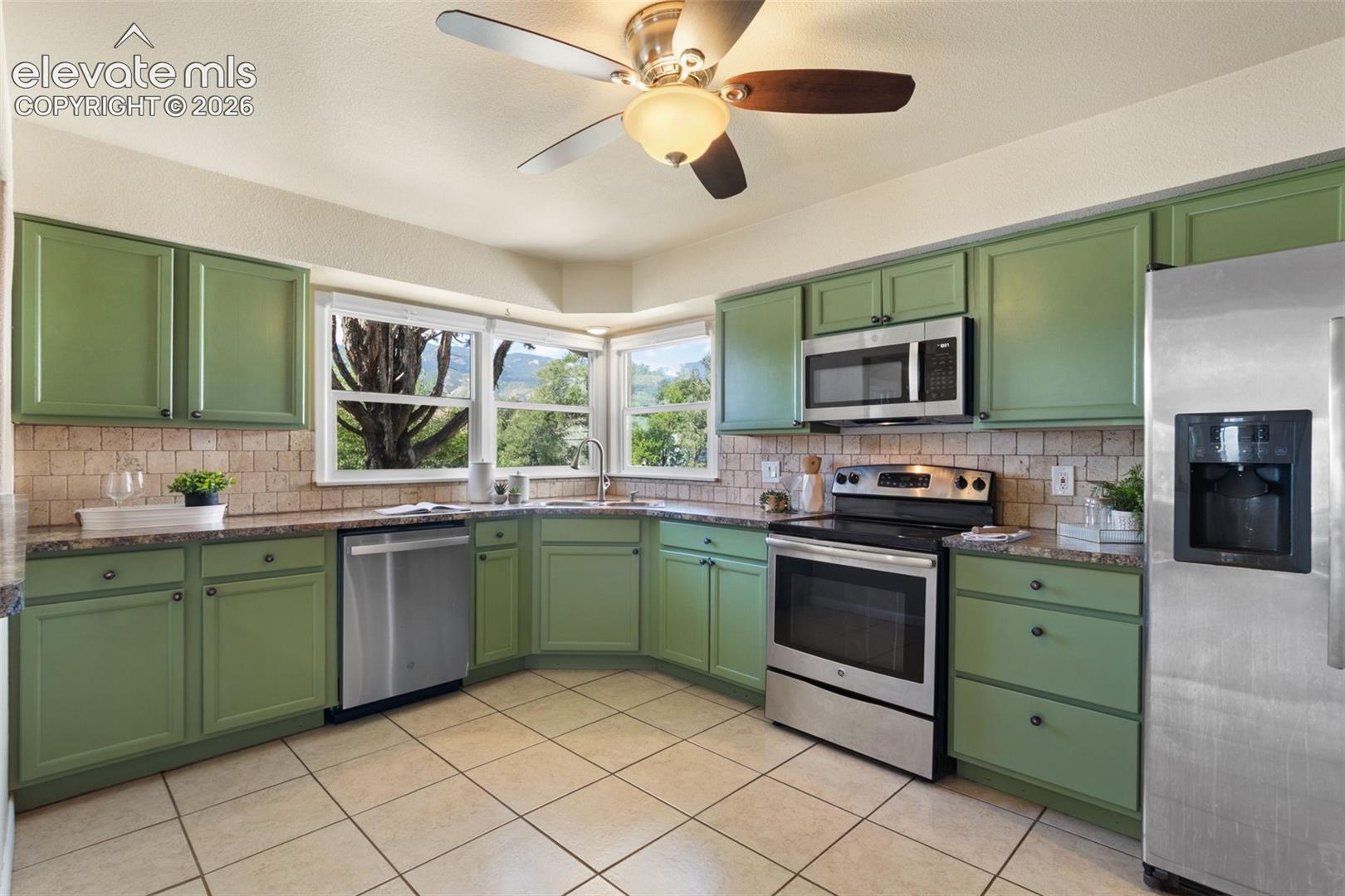 Photo 6 of 2206 W Uintah Street, Colorado Springs