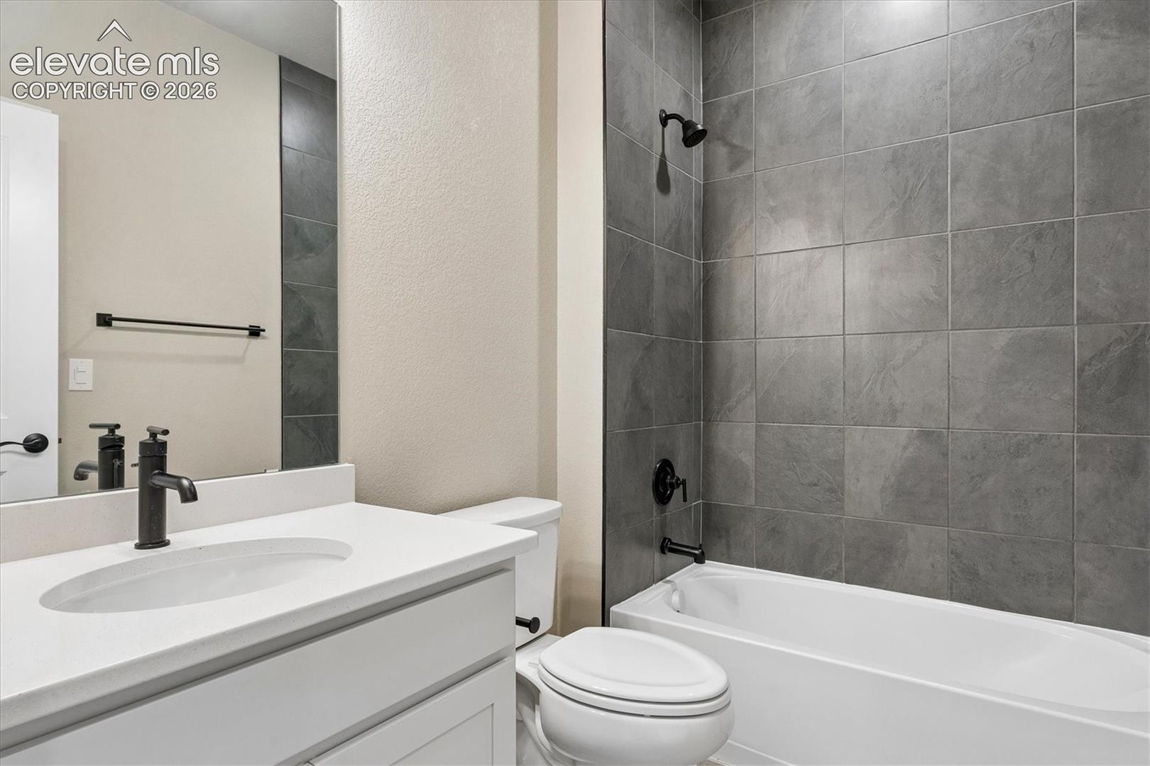 Photo 9 of 9155 Lanceleaf Drive, Colorado Springs
