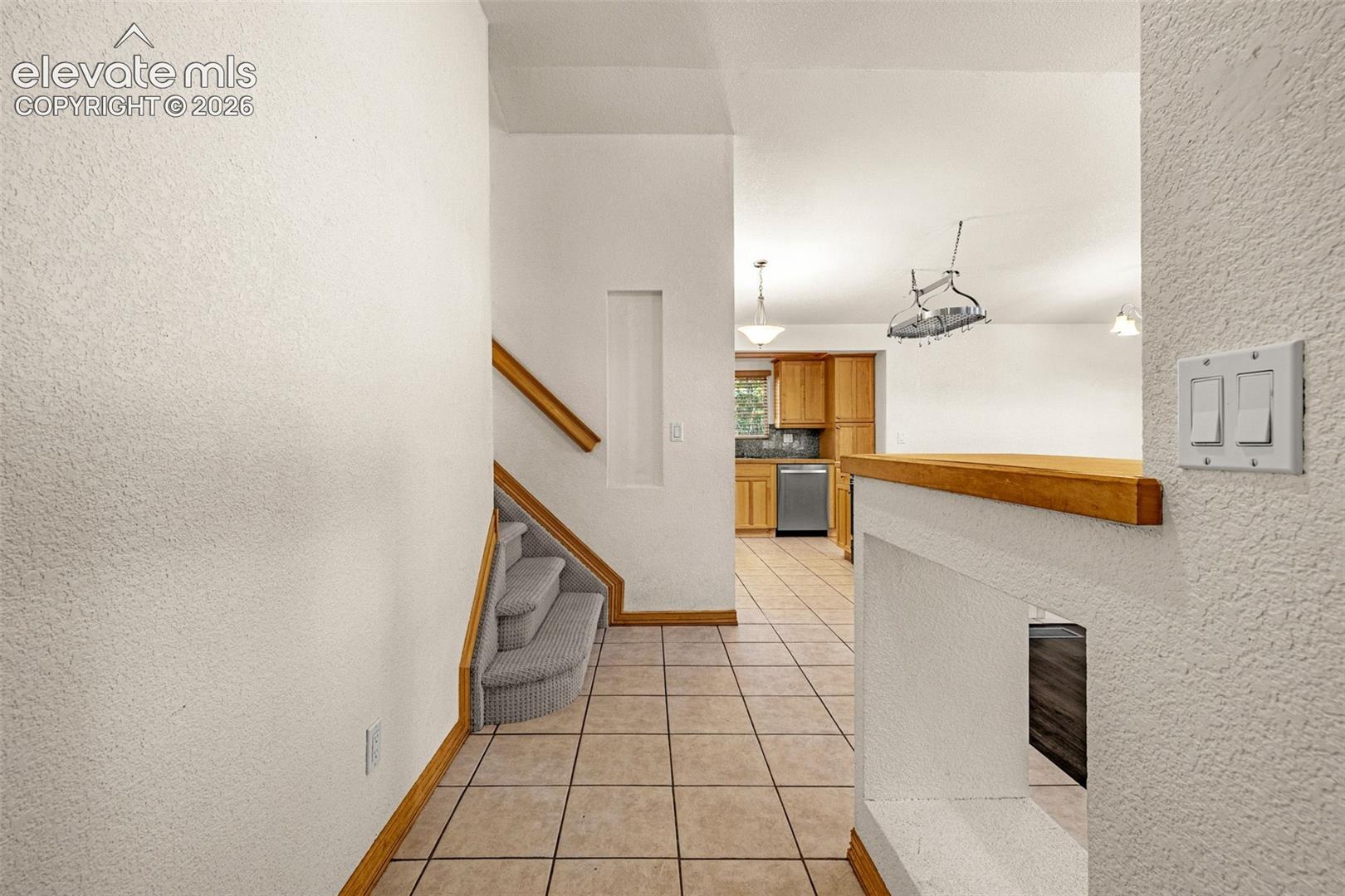 Photo 11 of 2613 Flintridge Drive, Colorado Springs
