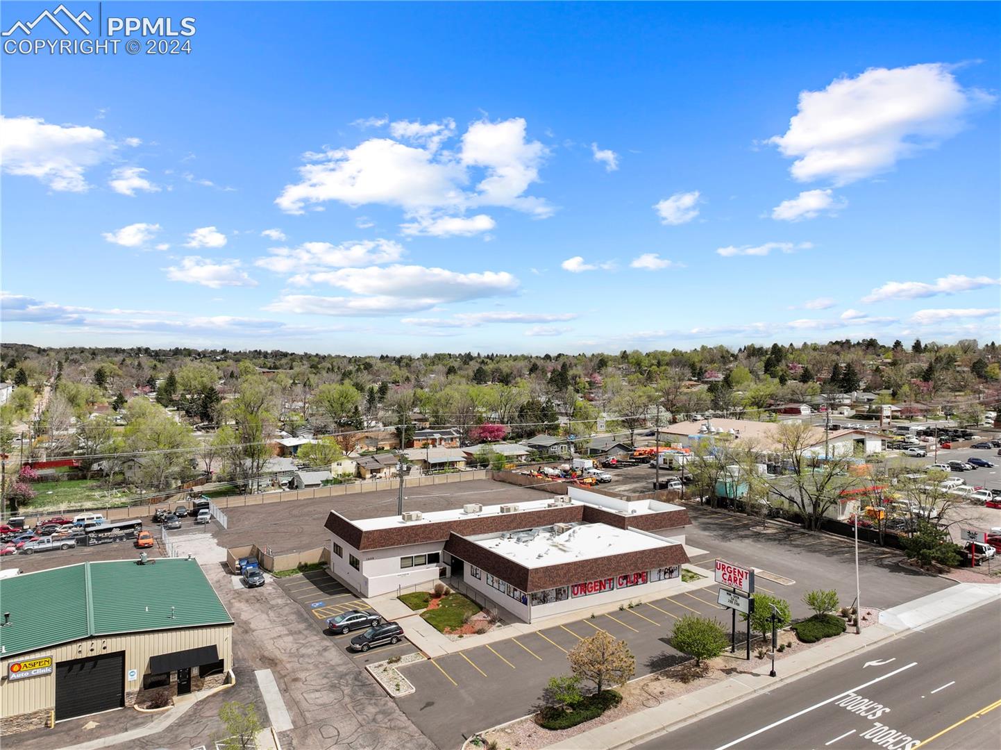 Birds eye view of property