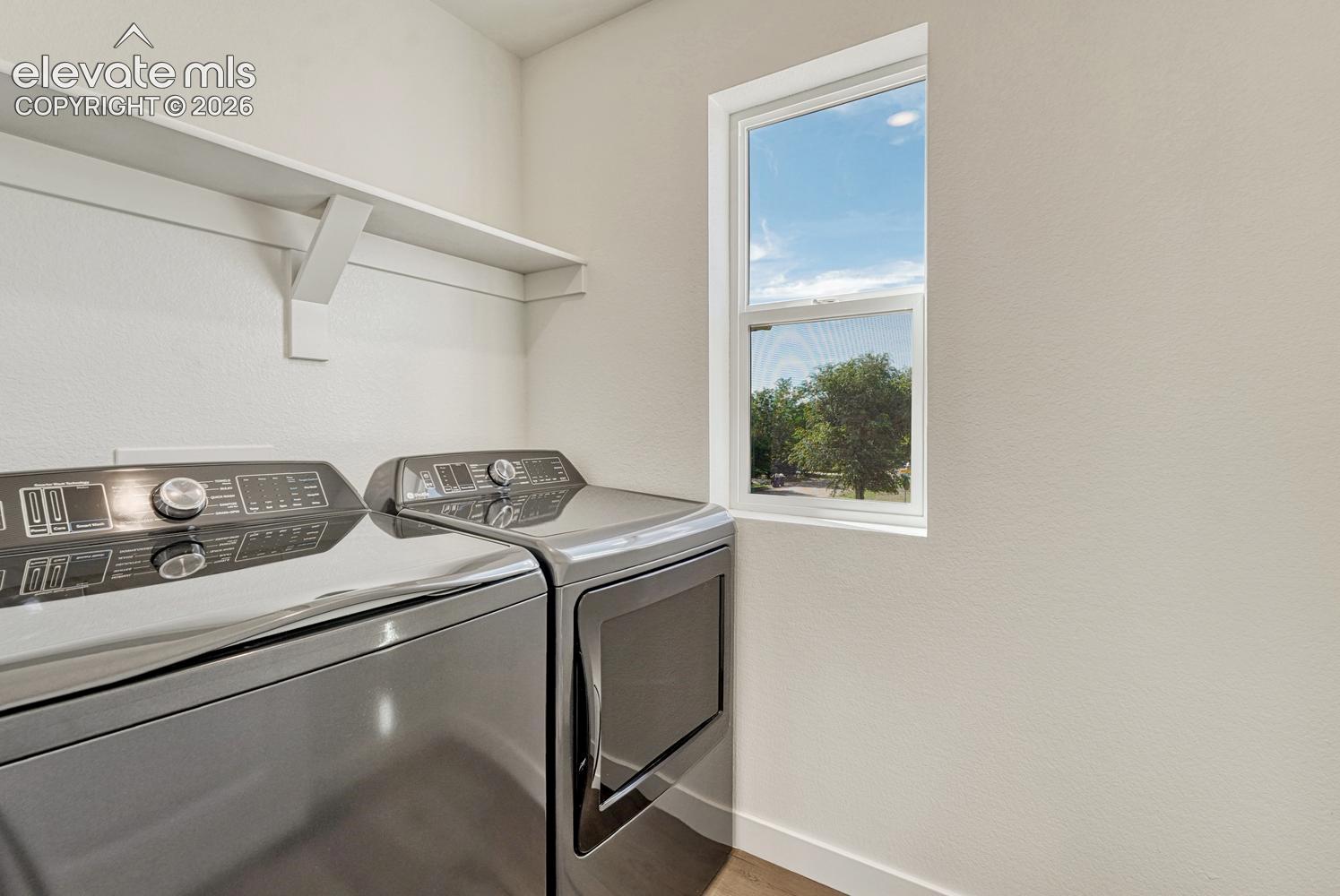 Spacious laundry room - washer and dryer included!