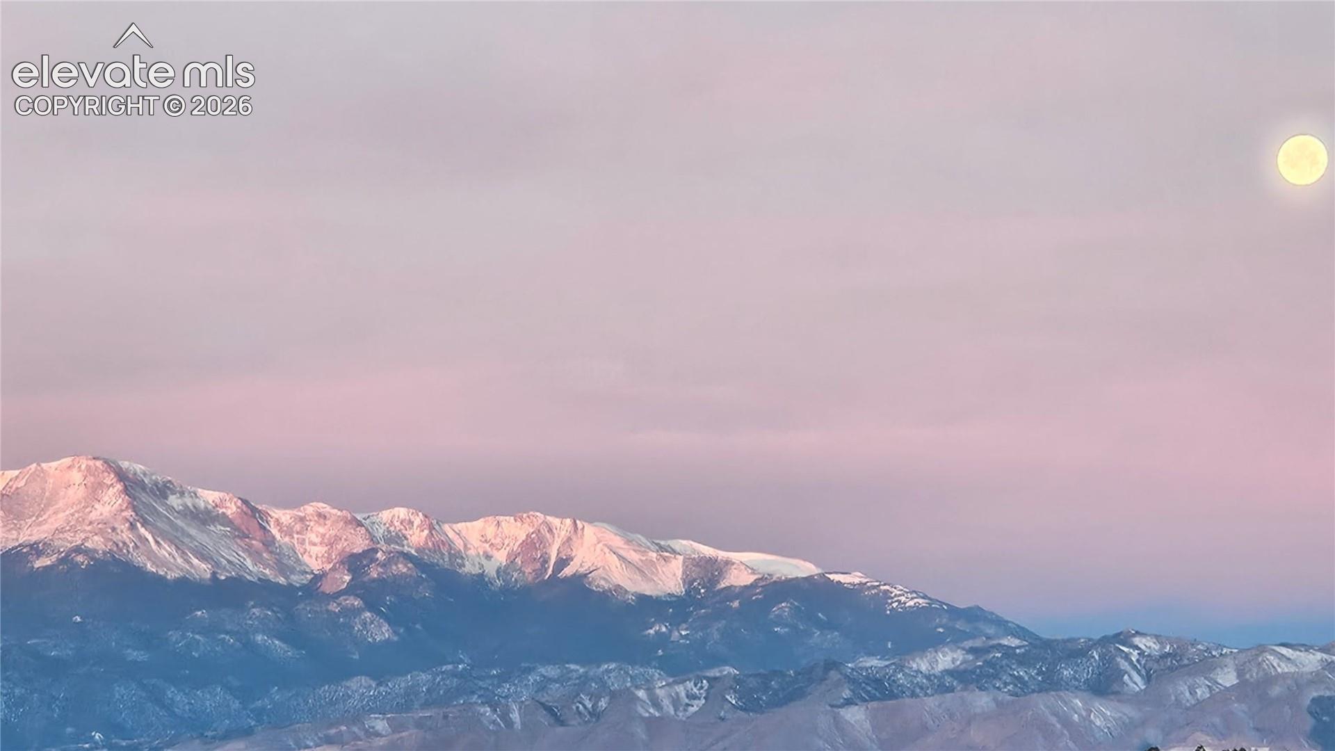 The most incredible mountain views that you have to see to believe