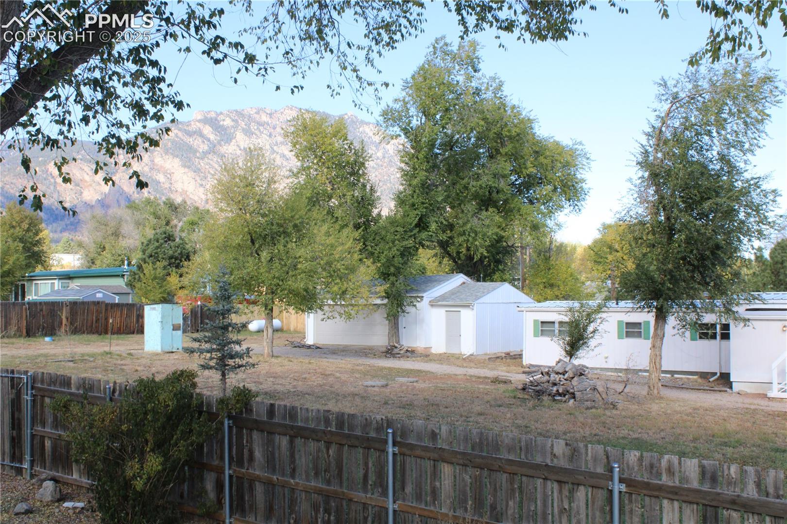 8320 Piute Rd, Colorado Springs, CO 80926