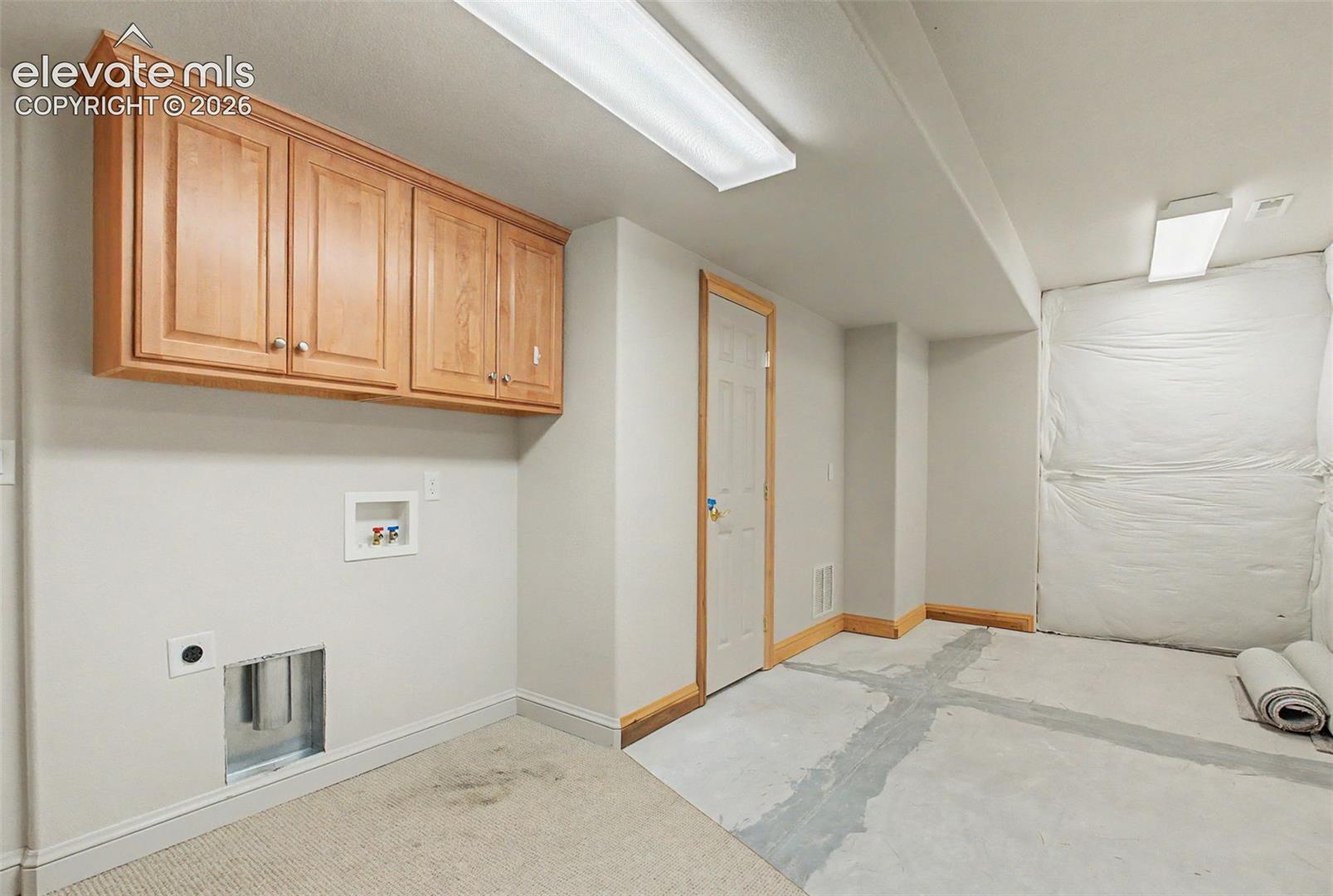 Basement laundry/storage