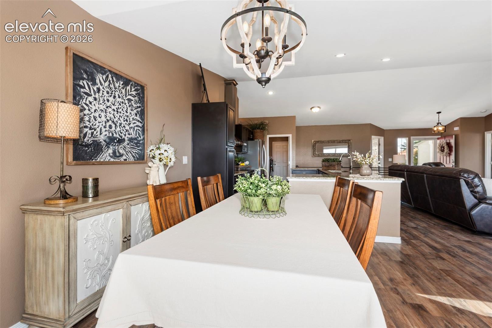 Perfect Dining Area, Large Family Table or a Couple of Swivel Chairs to Relax and Drink Coffee while Enjoying the View