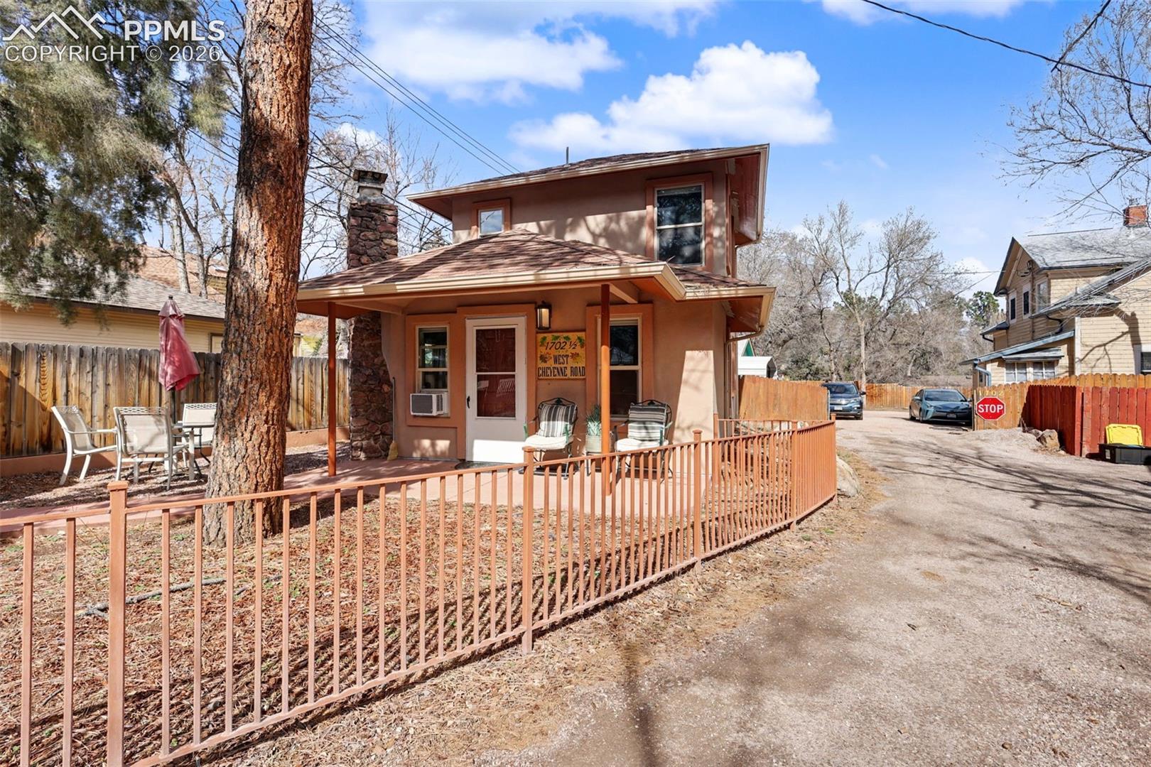 1702-12 Cheyenne Rd, Colorado Springs, CO 80906