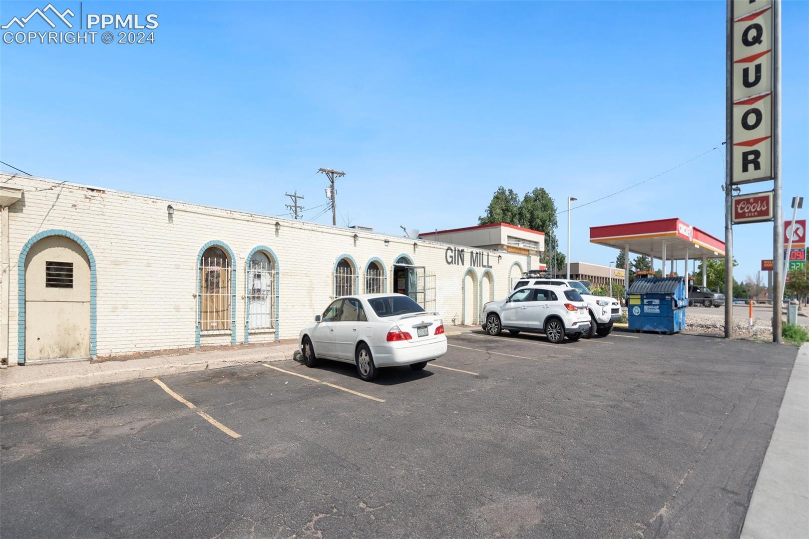 410 Circle Dr, Colorado Springs, CO 80909